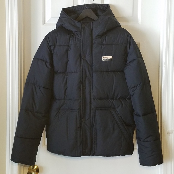 hollister recycled fill hooded puffer jacket